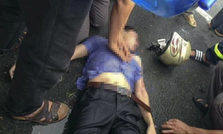 Anh T. đang được các bác sĩ tích cực cứu chữa để sớm bình phục. Ảnh: FB