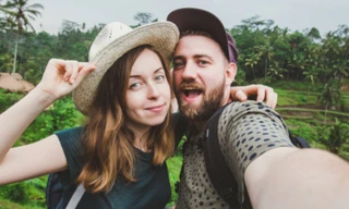 Sex viên mãn khi vợ chồng… ra khỏi nhà 