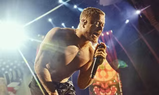 Bộ phim để đời của nhóm rock gây chấn động toàn cầu