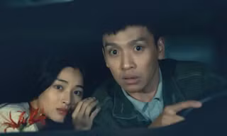 ‘Âm dương lộ’: Kịch bản lỏng lẻo, hù dọa yếu 