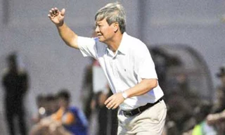 "Trương Phi" Lê Thụy Hải thua trắng trong ngày ra mắt bóng đá Hải Phòng. Ảnh: Quang Minh.