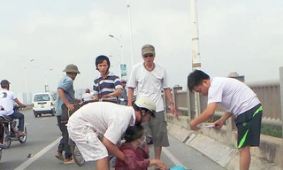 Cụ già tại hiện trường sau vụ tai nạn