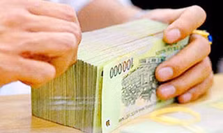 Ngân hàng thừa tiền nhưng tăng trưởng tín dụng từ tháng 4 liệu có thực sự cải thiện hay không?