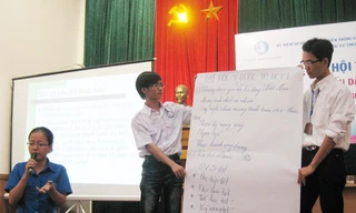 Bạn trẻ nói về điểm yếu của mình Ảnh: P.T