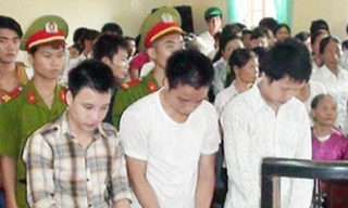 Thương tâm những vụ hãm hiếp cụ bà