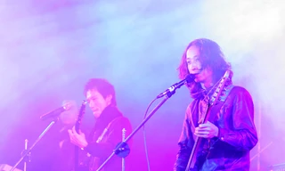 Sôi động đêm nhạc Giáng sinh đỏ