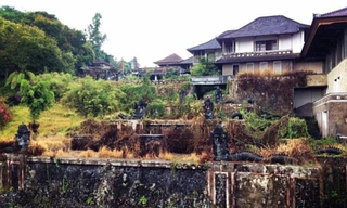 Khách sạn ma Ghost Palace Hotel nằm ở khu vực miền núi ở Bedugal, đảo Bali, Indonesia