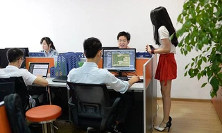 Một gái xinh trong một công ty công nghệ ở Trung Quốc