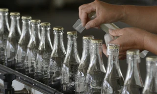 Trung Quốc bắt lượng lớn rượu pha Viagra