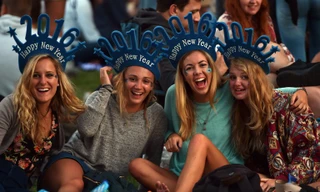 Thế giới háo hức chào đón năm mới 2016