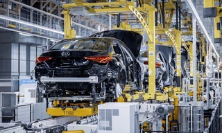 Doanh số của Mercedes giảm mạnh trong quý 2 