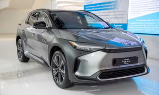 Toyota triệu hồi mẫu xe điện bZ4X chỉ 2 tháng sau khi ra mắt