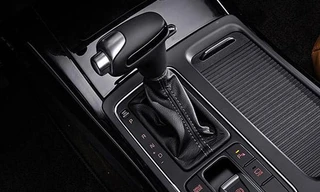 Những dấu hiệu nhận biết khi xe gặp sự cố về hộp số