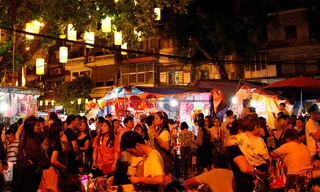 'Nghẹt thở' đi phố Trung thu lớn nhất Hà Thành