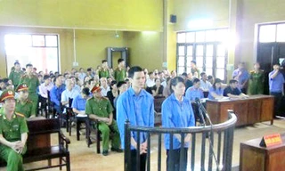 Các bị cáo tại phiên tòa