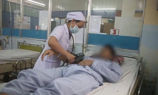 Can thiệp mạch cứu sống bệnh nhân suýt chết vì sốt xuất huyết