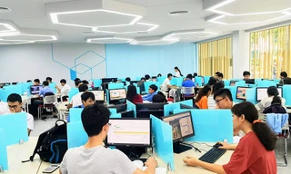 Sinh viên trường ĐH Công nghiệp TP. HCM phải vào lớp học từ 6h30 sáng