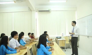 Giảng viên là F1 COVID-19, trường ĐH Ngân hàng TP. HCM phải cho sinh viên nghỉ học