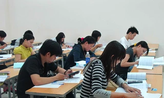 Nhiều trường đại học cấp học bổng, miễn học phí cho sinh viên vì COVID-19