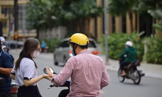 Thủ tướng: Không để thí sinh trễ giờ thi vì ùn tắc giao thông