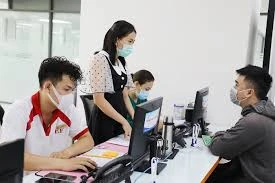 Vì sao nhiều trường chưa cho sinh viên học tập trung?