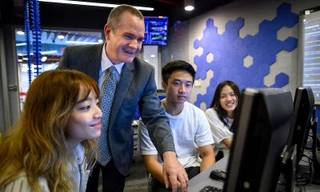 “Giải cứu” hành trình du học trong dịch COVID-19