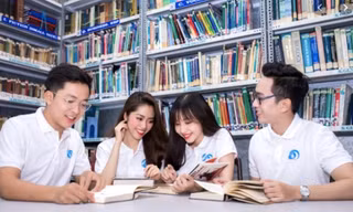 Trường đại học đầu tiên tại phía Nam đào tạo thạc sĩ Báo chí