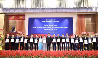 Trường ĐH Kinh tế TP. HCM ra mắt Hội đồng trường, nhiệm kỳ 2020-2025