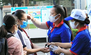 Do lỗi của giám thị, sáng nay thí sinh 3 tỉnh phải thi lại tốt nghiệp