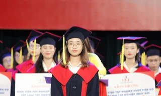 Tân cử nhân tốt nghiệp gần đạt điểm tuyệt đối, duy trì học bổng 100% suốt khóa học