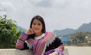 Cô gái người Mông vượt qua định kiến giới đưa thổ cẩm vươn xa