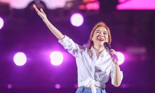 Sau một năm trì hoãn, liveshow "Tri Âm" của Mỹ Tâm ở Hà Nội vẫn bùng nổ với hơn 30.000 khán giả