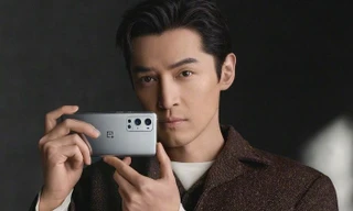 Hồ Ca bất ngờ thông báo lên chức bố, làm náo loạn bảng Hot Search của Weibo