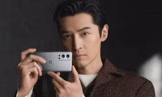 Hồ Ca bất ngờ thông báo lên chức bố, làm náo loạn bảng Hot Search của Weibo