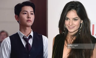 Song Joong Ki ngọt ngào bên bạn gái: Chủ động công khai với bạn bè, cùng đi ăn khi rảnh rỗi