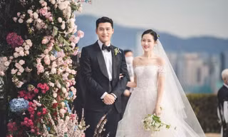 Hyun Bin - Son Ye Jin qua Mỹ hưởng tuần trăng mật, fan ở nhà ngắm ảnh cưới nét căng