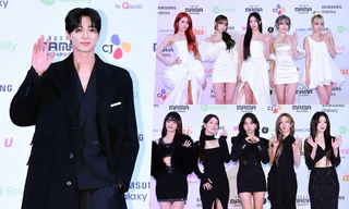 Thảm đỏ MAMA 2023: Dàn idol nam như tổng tài, LE SSERAFIM "keo mận" tựa công chúa tuyết