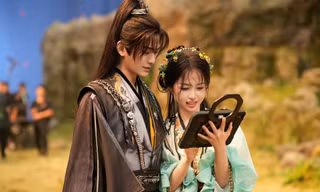 Một hành động của Đinh Vũ Hề khiến fan muốn "đẩy thuyền" với Ngu Thư Hân gấp