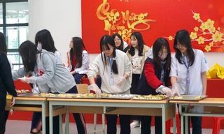 Teen Ams mở tiệc bánh cực xịn, doanh thu gửi quỹ từ thiện, lan tỏa ngọt ngào