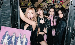 Cuối cùng BLINKs cũng thấy rõ BLACKPINK diện hanbok trên sân khấu Coachella 2023