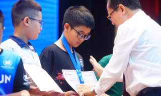 AIMO 2025: Hơn 300 thí sinh ẵm huy chương, teen sẵn sàng "tung bay" đấu trường quốc tế