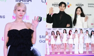 Thảm đỏ MAMA 2023: Somi như búp bê, Hwang Minhyun - Kim So Hyun "gấp đôi visual"