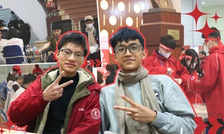 Chủ nhật Đỏ 2024: Nhiều người lần đầu hiến máu, có bạn bất chấp trời lạnh vượt 20km tới sớm