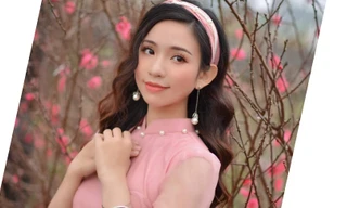 Á khôi Nghiêm Hoàng Diễm Anh hóa thân trong màu sắc hoa Đào