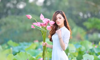 Cô giáo “hot girl” Minh Quỳnh: “Nghề giáo rất cao quý và thiêng liêng”