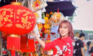 Thiếu nữ xứ Quảng trong áo dài truyền thống những ngày đầu Xuân
