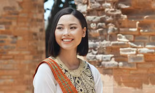 Người đẹp Đào Thị Hà diện trang phục Chăm quảng bá lễ hội văn hóa dân gian Khánh Hòa