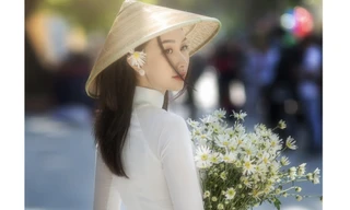 Diện áo dài trắng tinh khôi, Á khôi Phan Thanh Thảo hút hồn mọi ánh nhìn ngày kỷ yếu