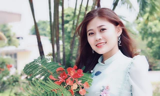 Nữ sinh ngành Luật say mê hoạt động tình nguyện