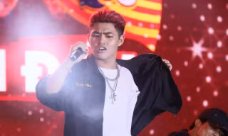 Rapper Tez: “Không có áp lực, không có kim cương”